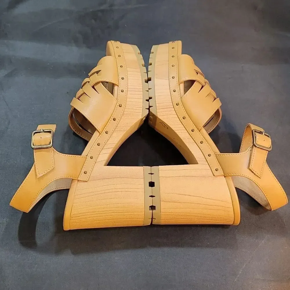 BRAND NEW REPORT BLOCK-HEEL ADJUSTABLE BUCKLE STRAP SANDAL